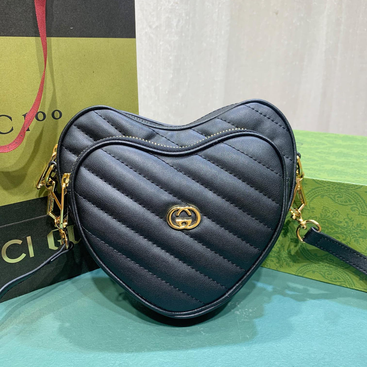 Elite Carryalls