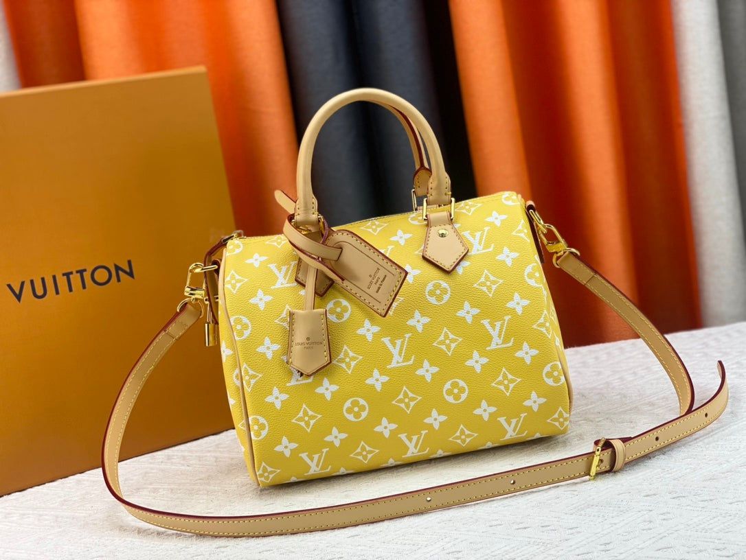 Elite Carryalls