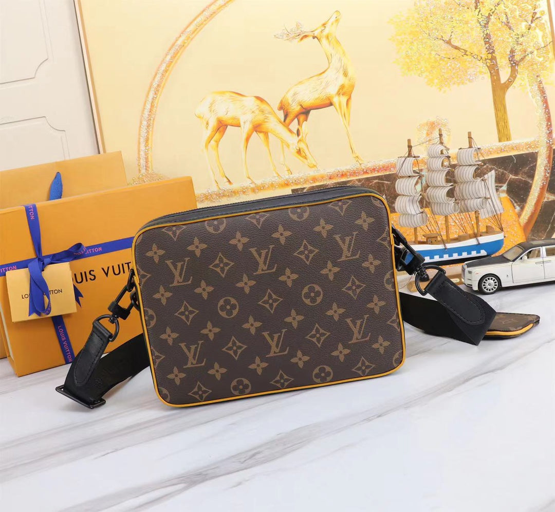 Elite Carryalls