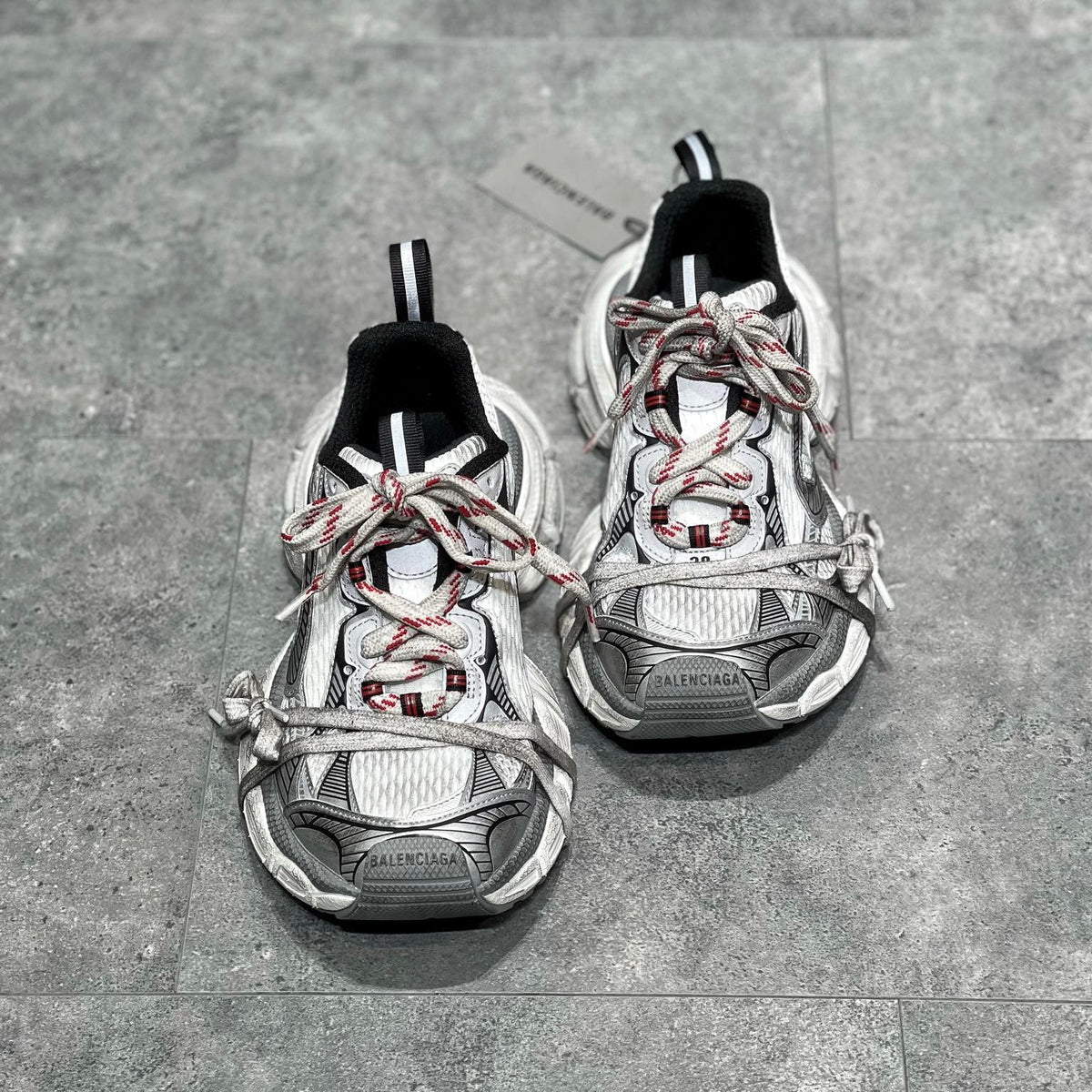 BAL 3XL TRAINERS