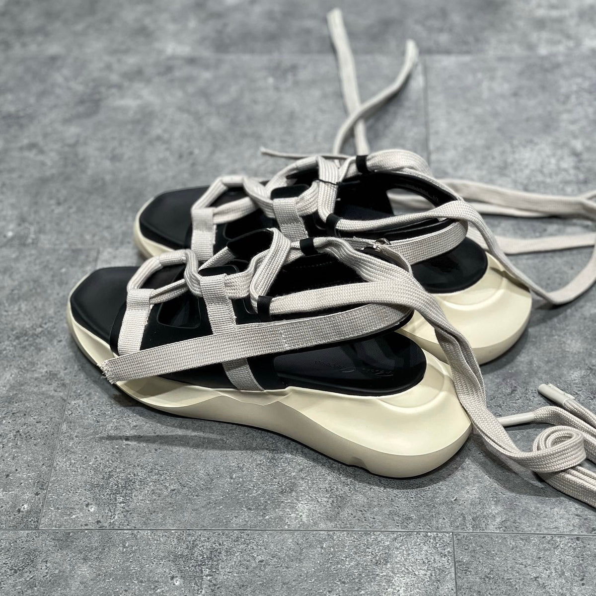 RICK O SNEAKERS