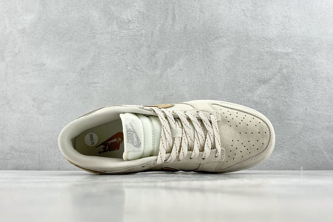 DUNK LOW x OTOMO KATUSHIRO