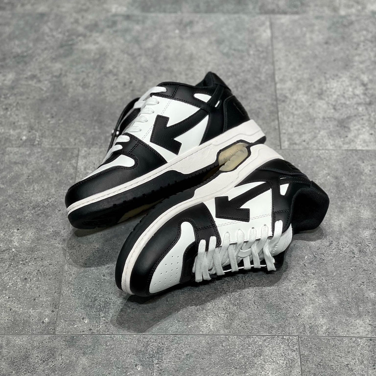 OFF W OUT OF OFFICE SNEAKERS