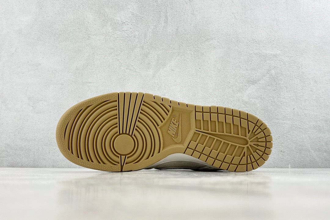 DUNK LOW x OTOMO KATUSHIRO