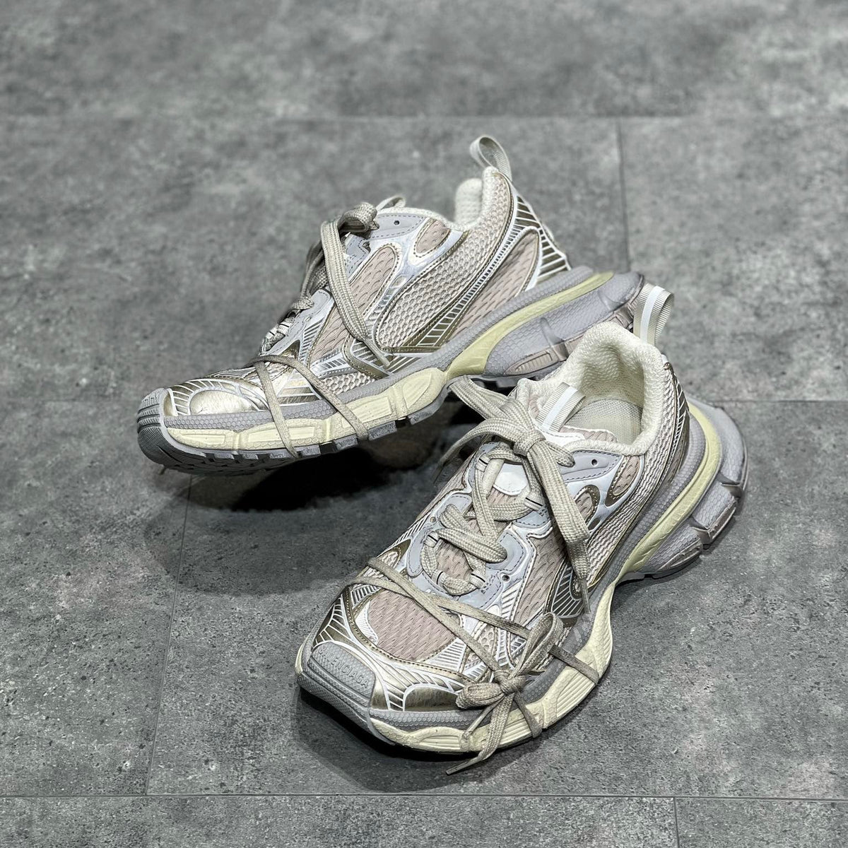 BAL 3XL TRAINERS