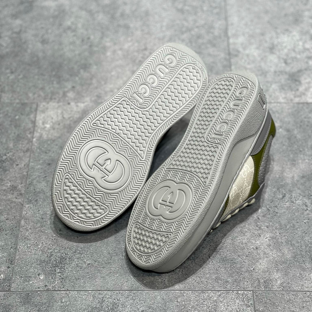 GG SNEAKER