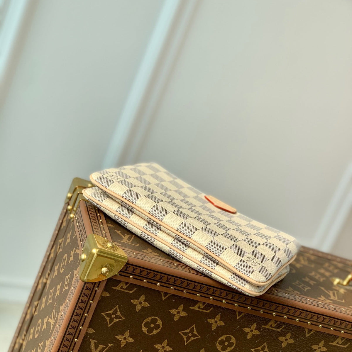 LOU DOUBLE ZIP POCHETTE