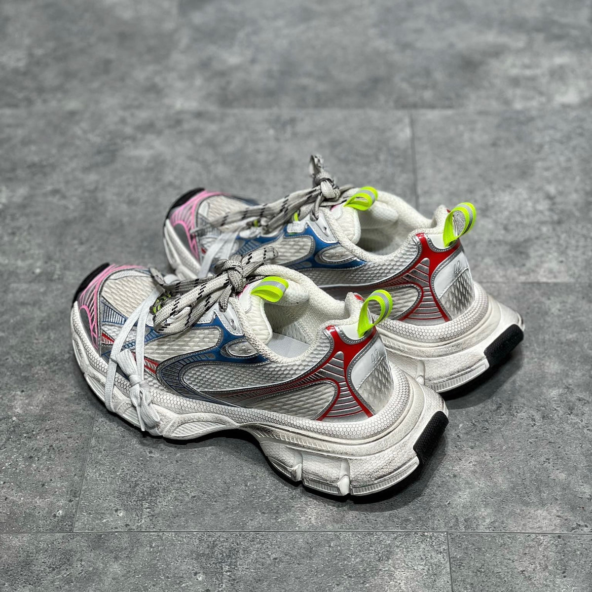 BAL 3XL TRAINERS
