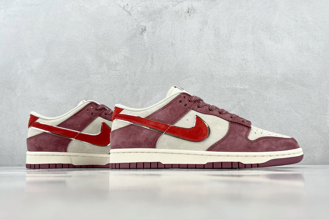 DUNK LOW x OTOMO KATUSHIRO