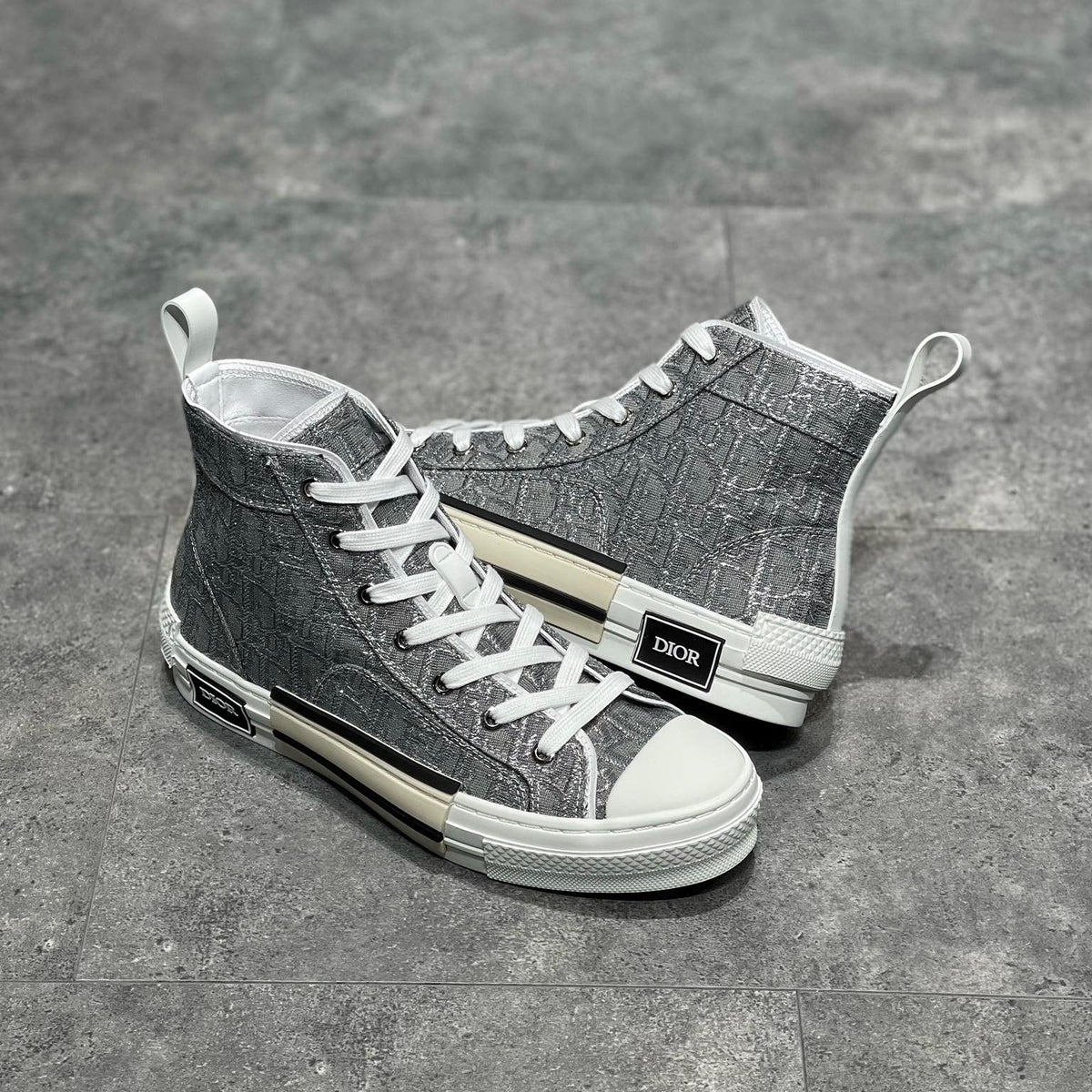 CD B23 SNEAKERS