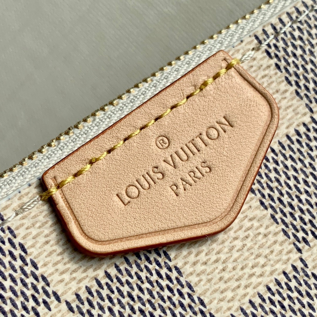 LOU DOUBLE ZIP POCHETTE