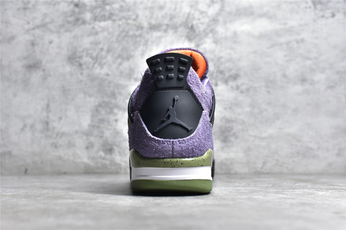 NIKE JORDAN 4 RETRO