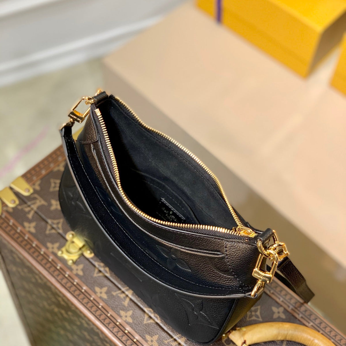 LOU BAGATELLE BAG