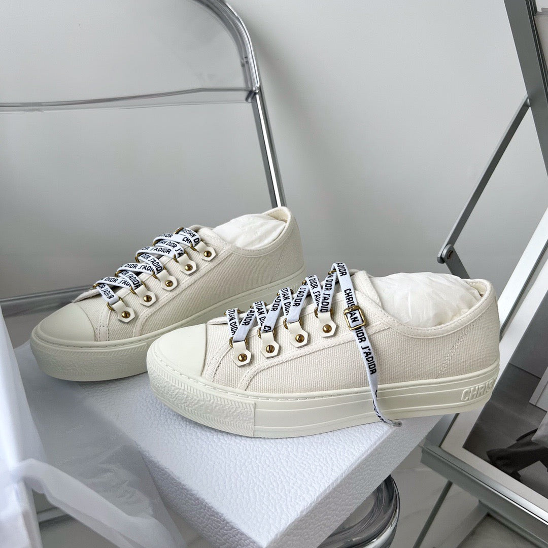 CD WALKN SNEAKER