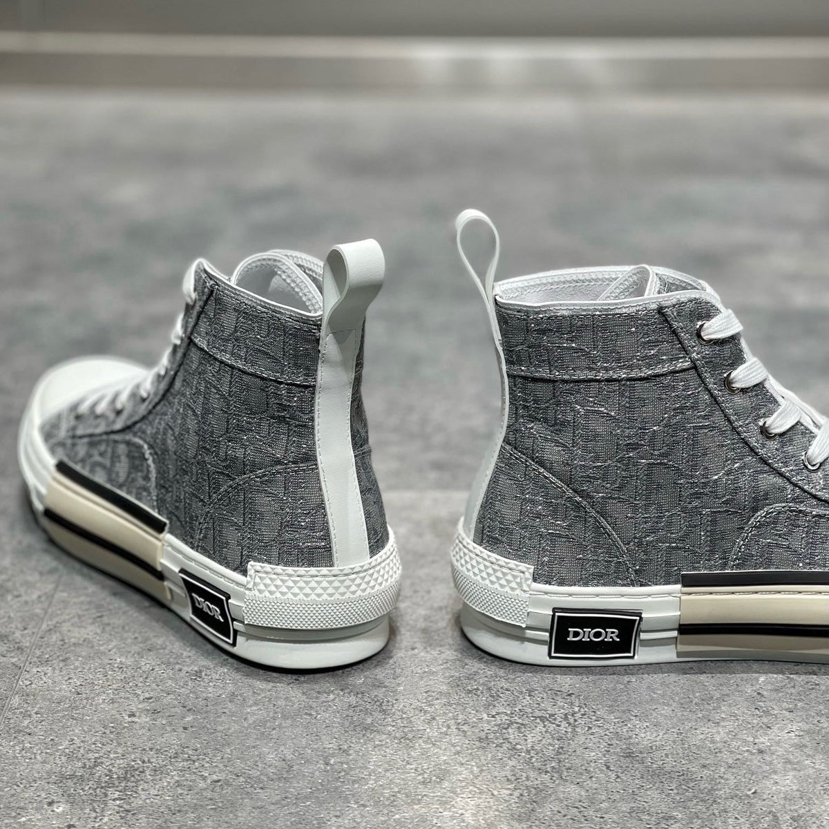 CD B23 SNEAKERS