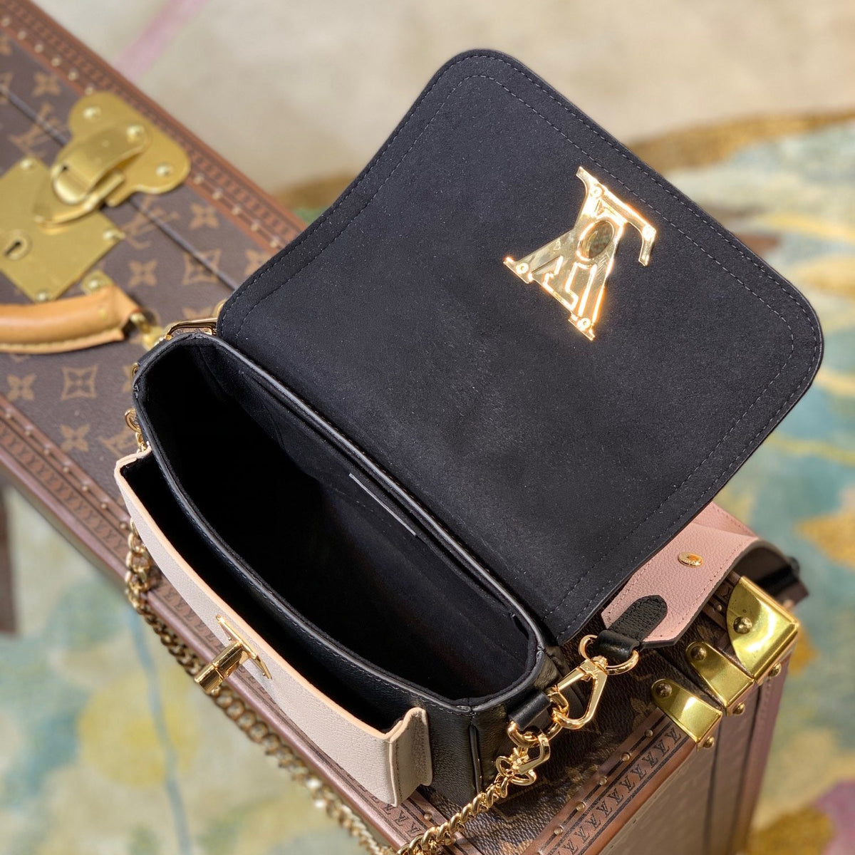 LOU LOCKME TENDER BAG