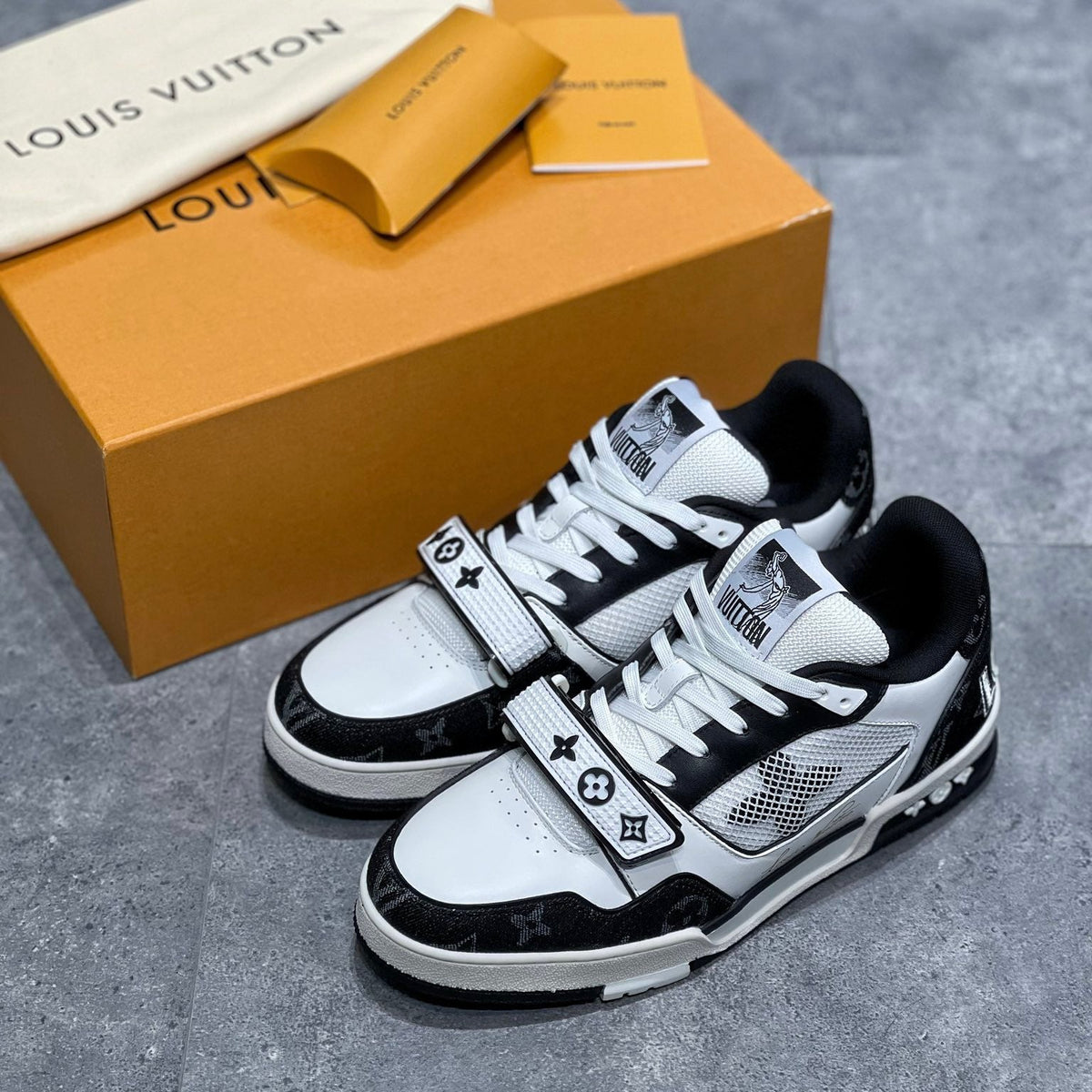 LOU TRAINERS