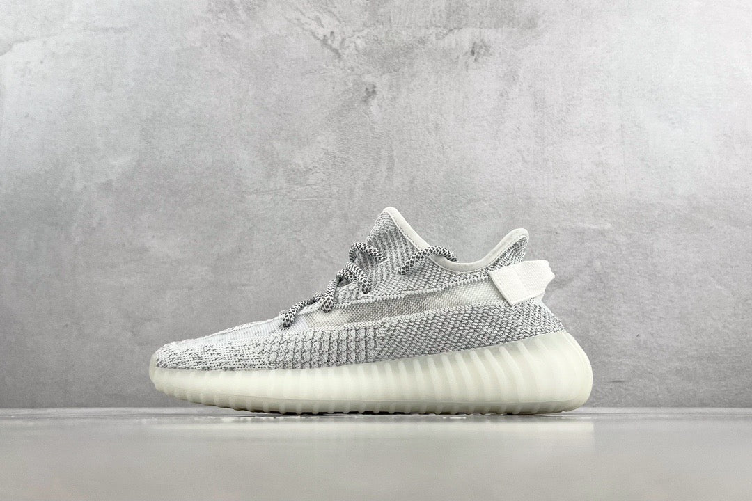 YEEZY BOOST 350 V2