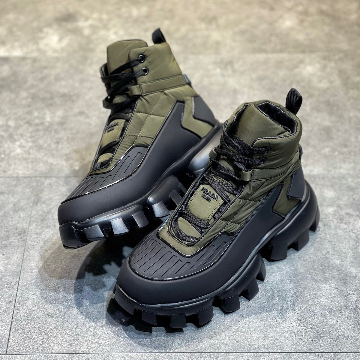 PD CLOUDBUST THUNDER SNEAKER
