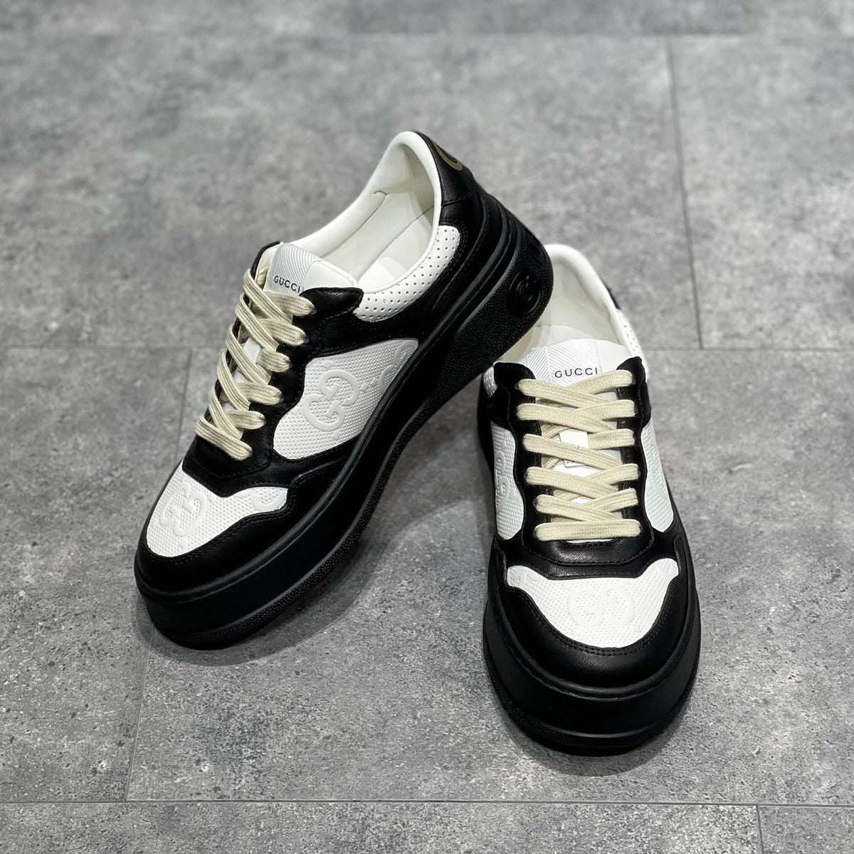 GG EMBOSSED SNEAKER