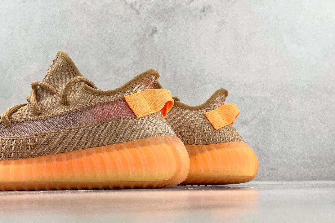 YEEZY BOOST 350 V2