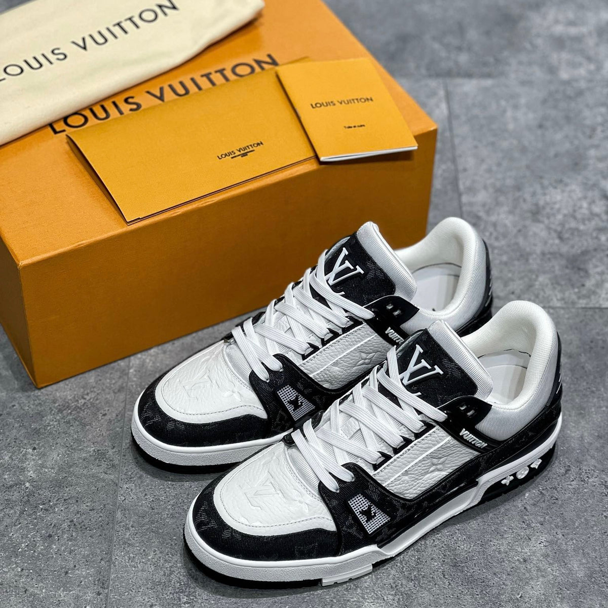LOU TRAINERS