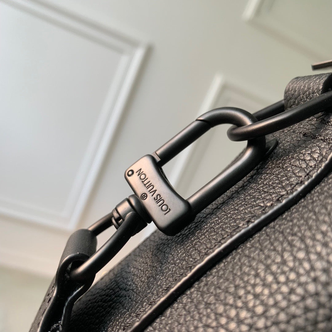 LOU FASTLINE MESSENGER BAG