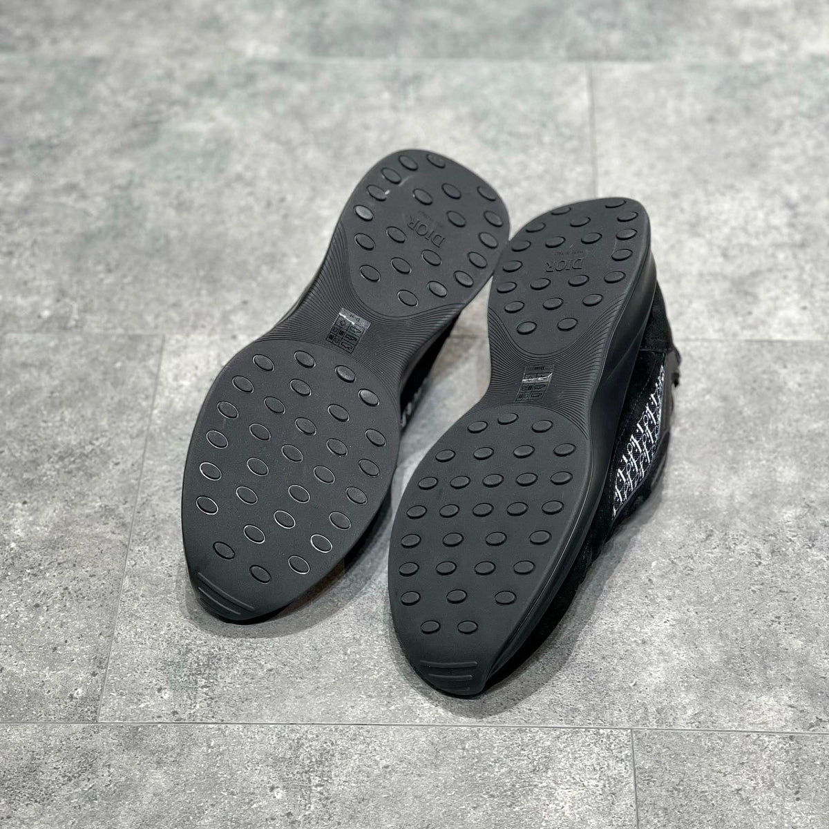 CD B25 SNEAKERS