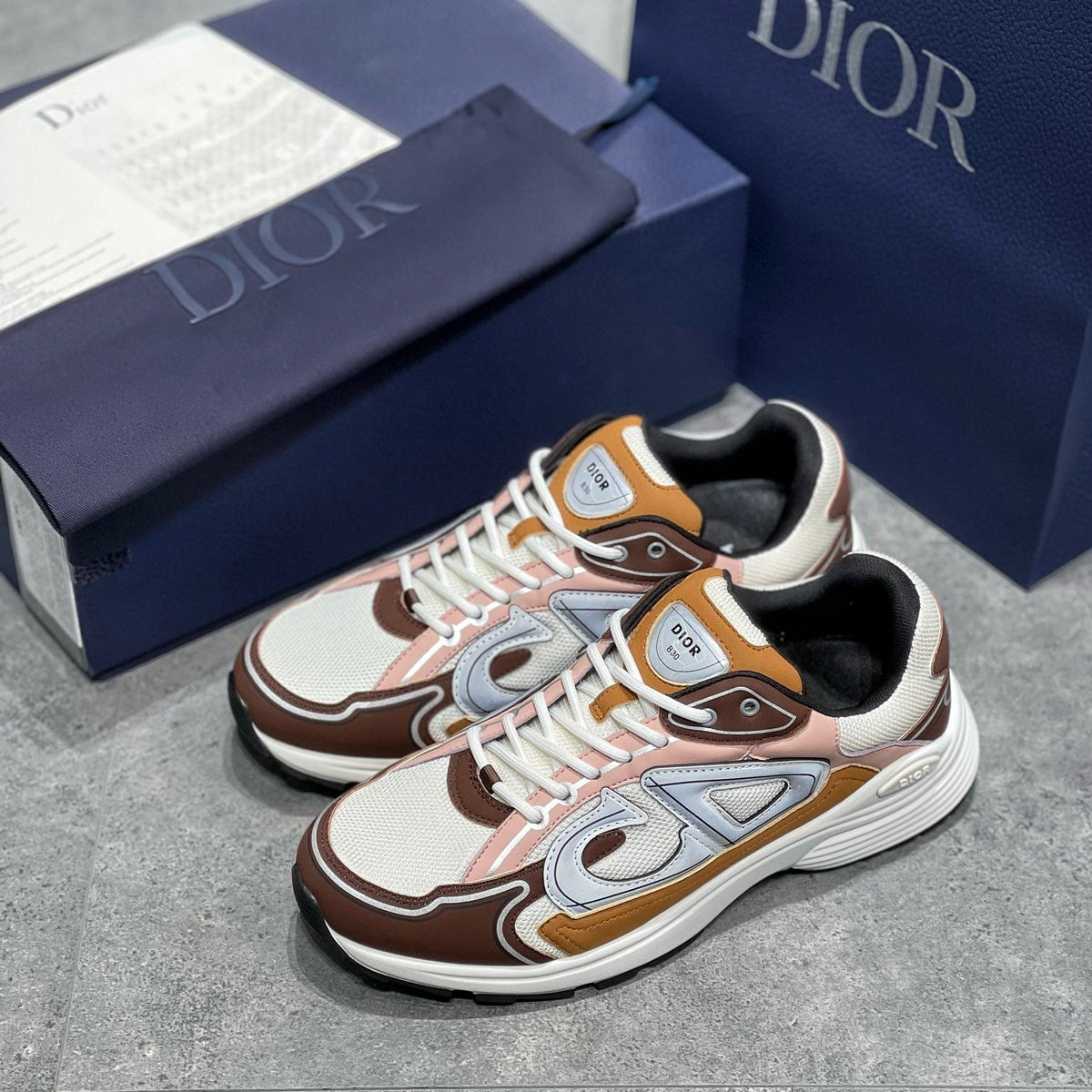 CD B30 SNEAKER