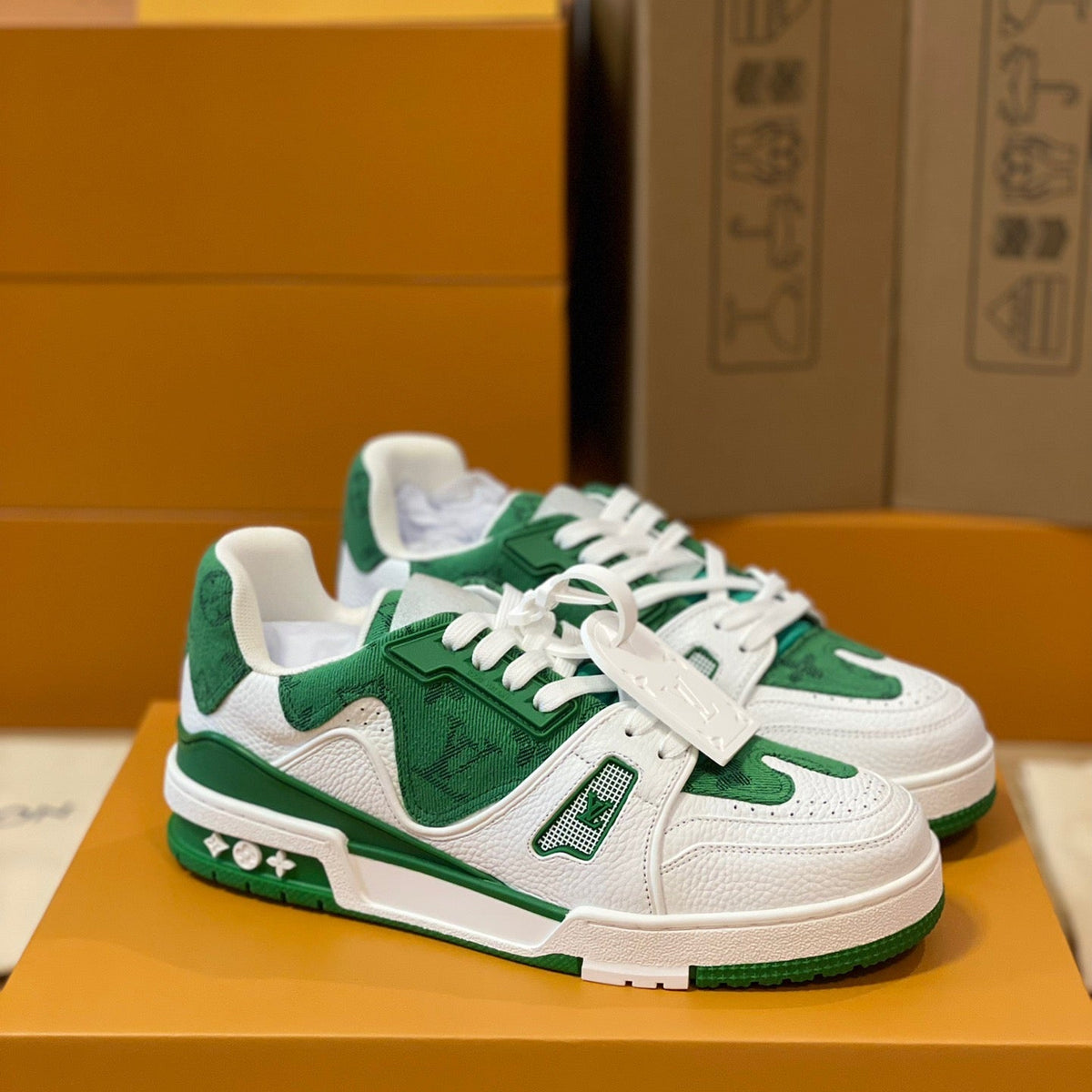 LOU TRAINERS