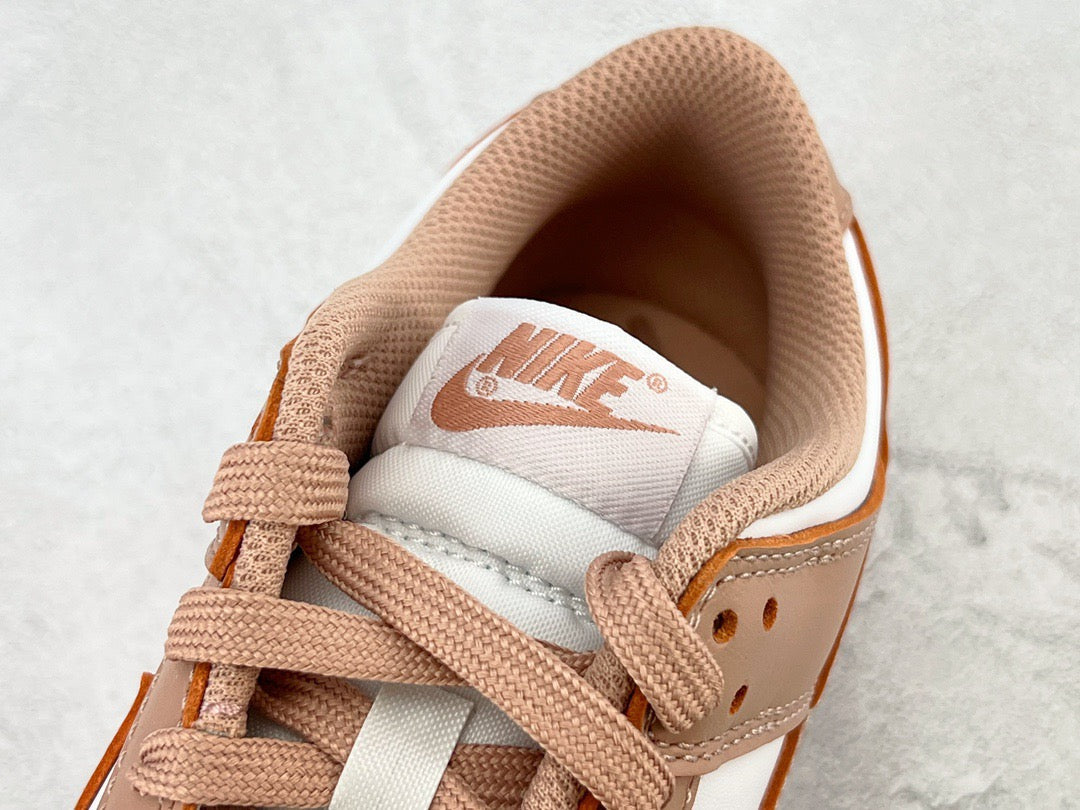 DUNK LOW ROSE WHISPER