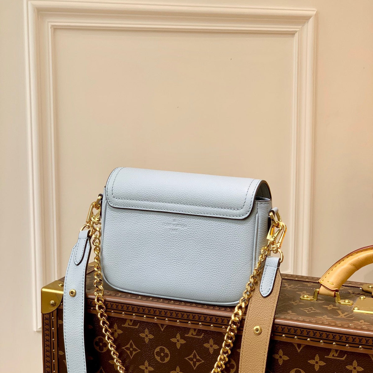 LOU LOCKME TENDER BAG