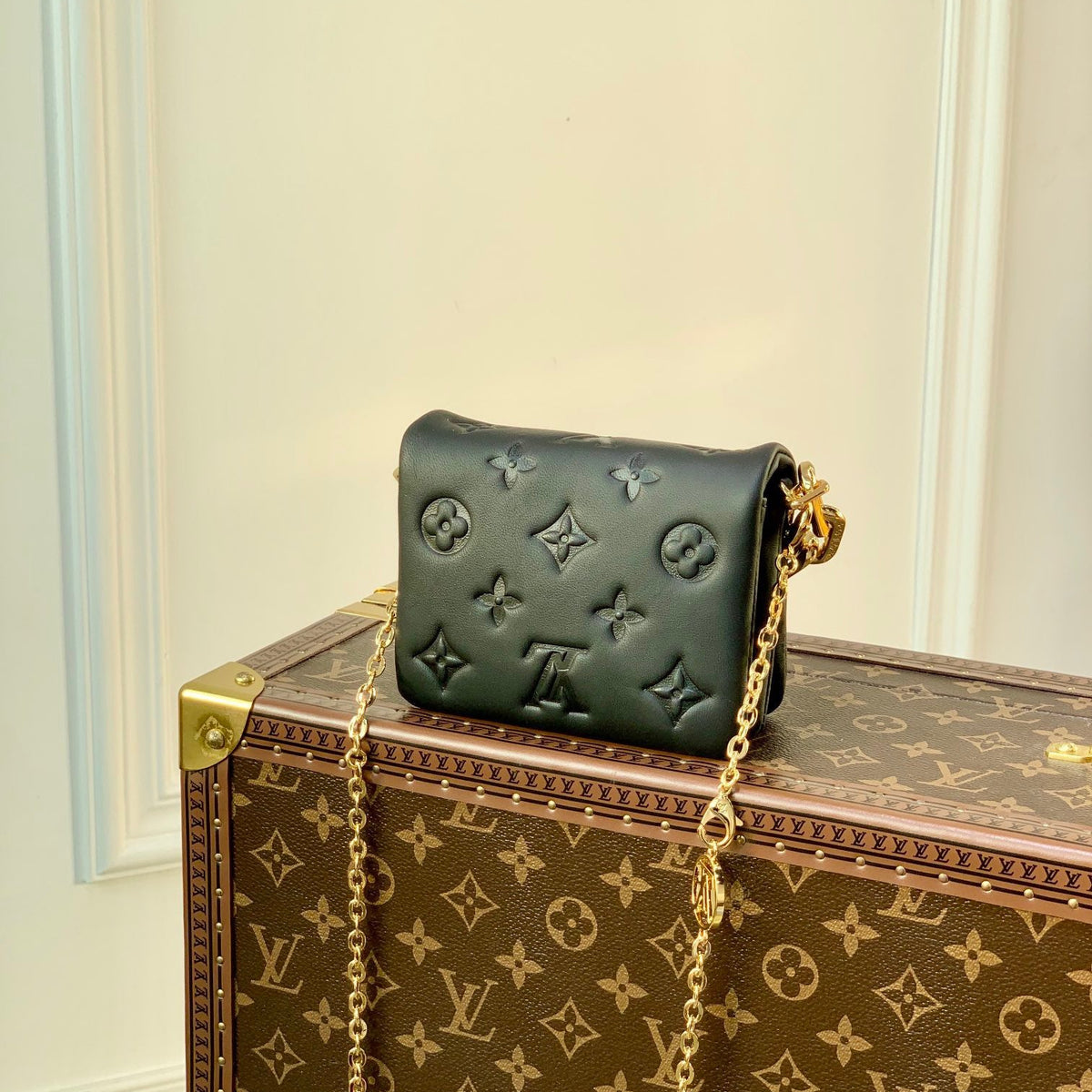 LOU BELTBAG COUSSIN