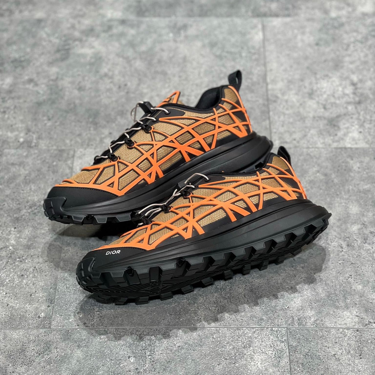 CD B31 TRAINERS