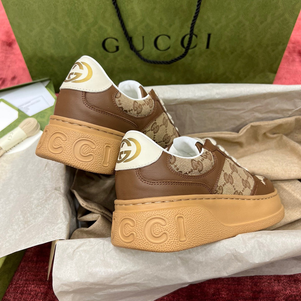 GG EMBOSSED SNEAKER