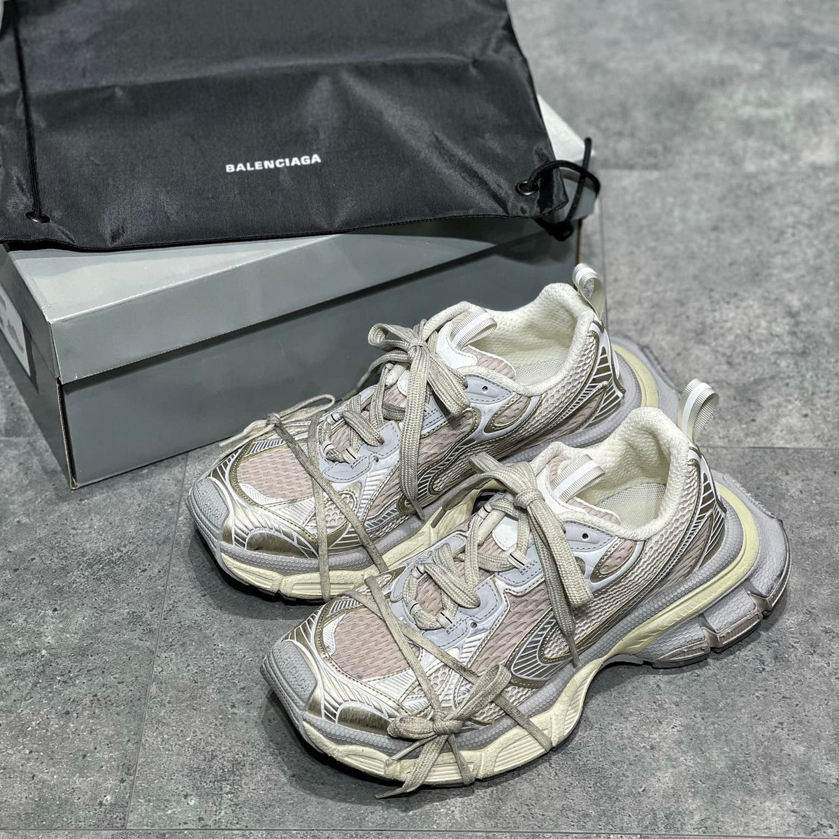 BAL 3XL TRAINERS