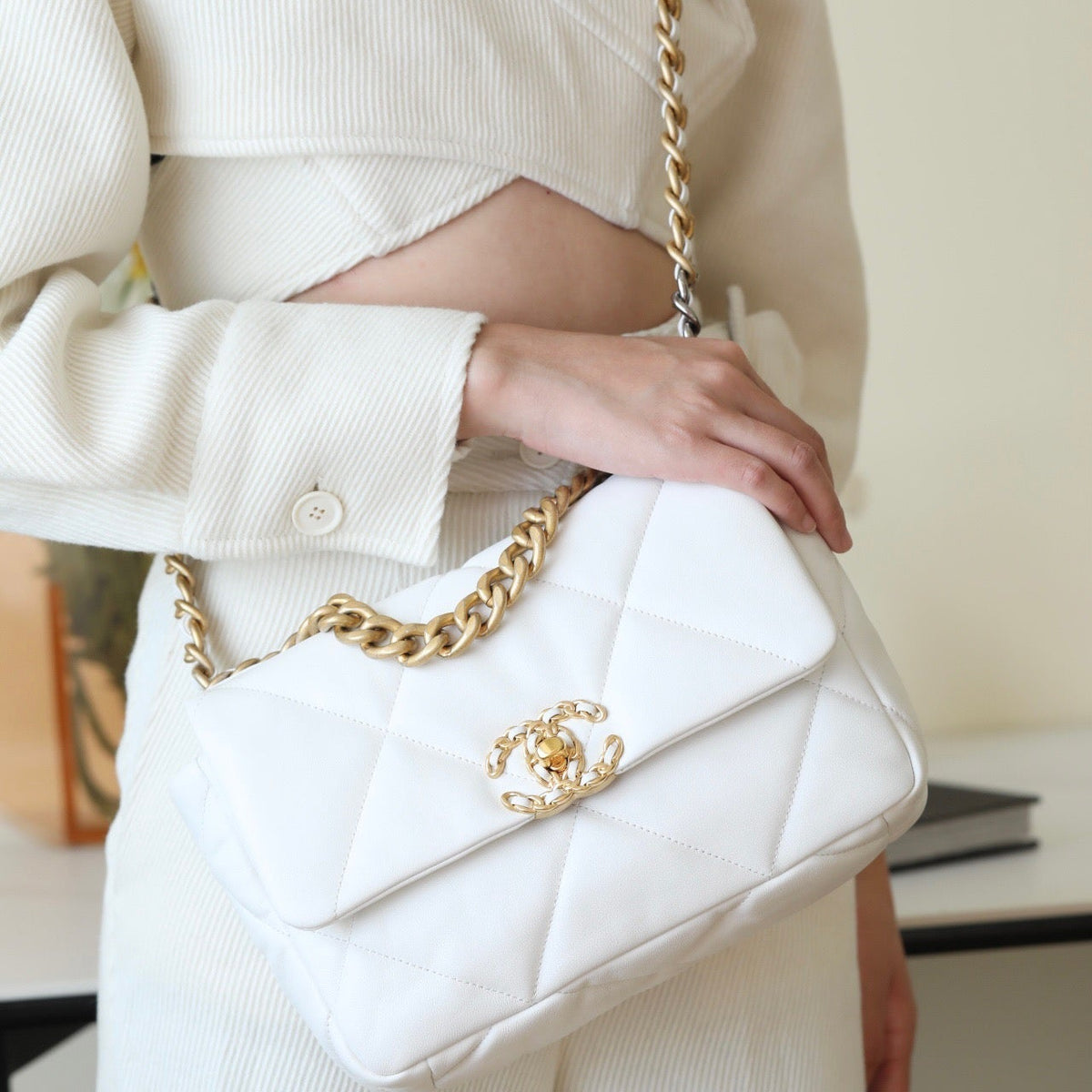 CC 19 BAG