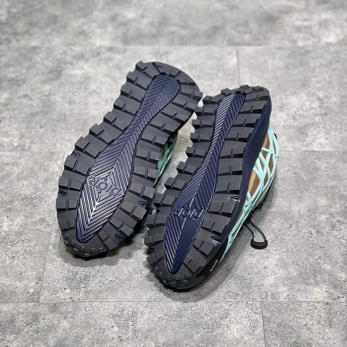 CD B31 TRAINERS