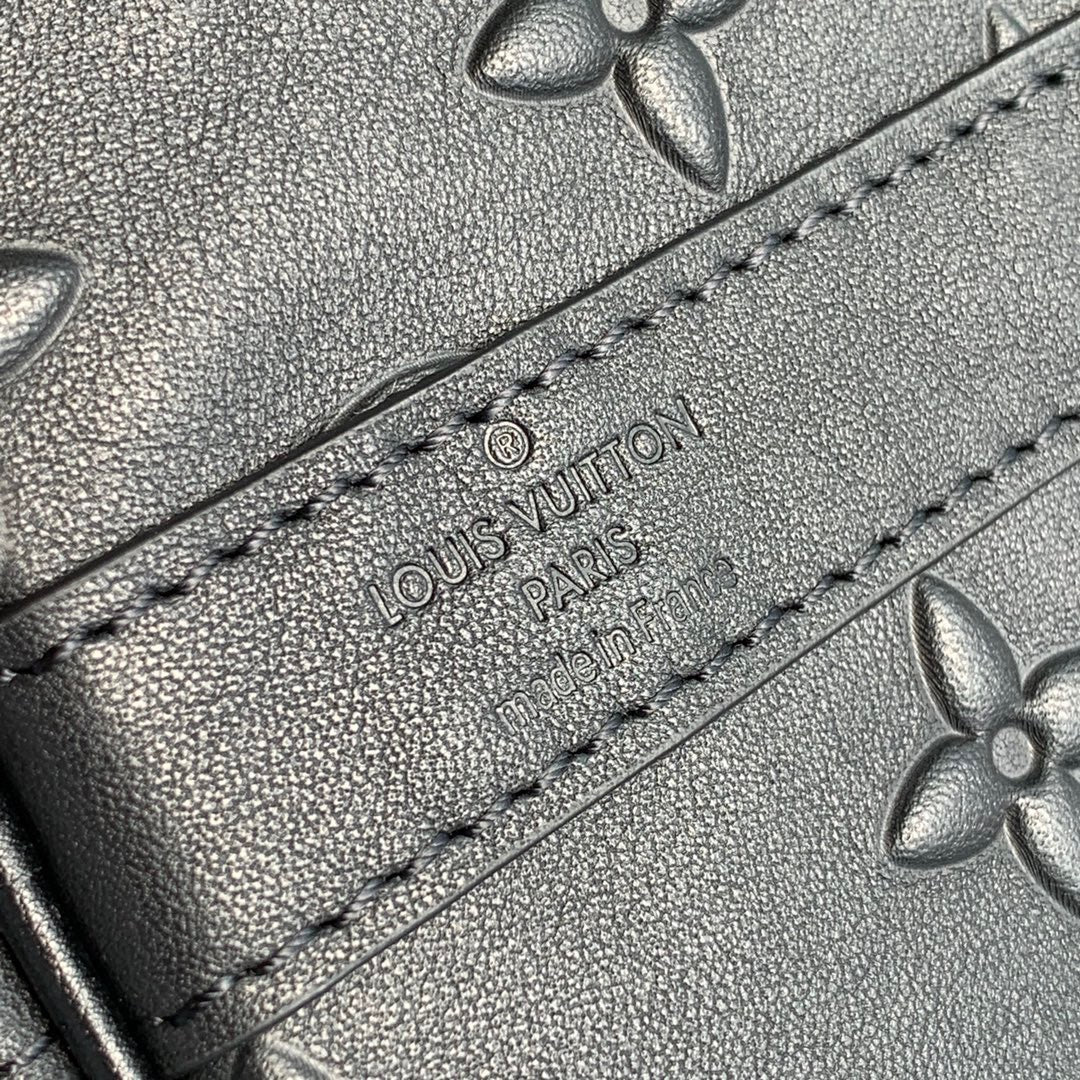 LOU KEEPALL BANDOULIÈRE 50 BAG