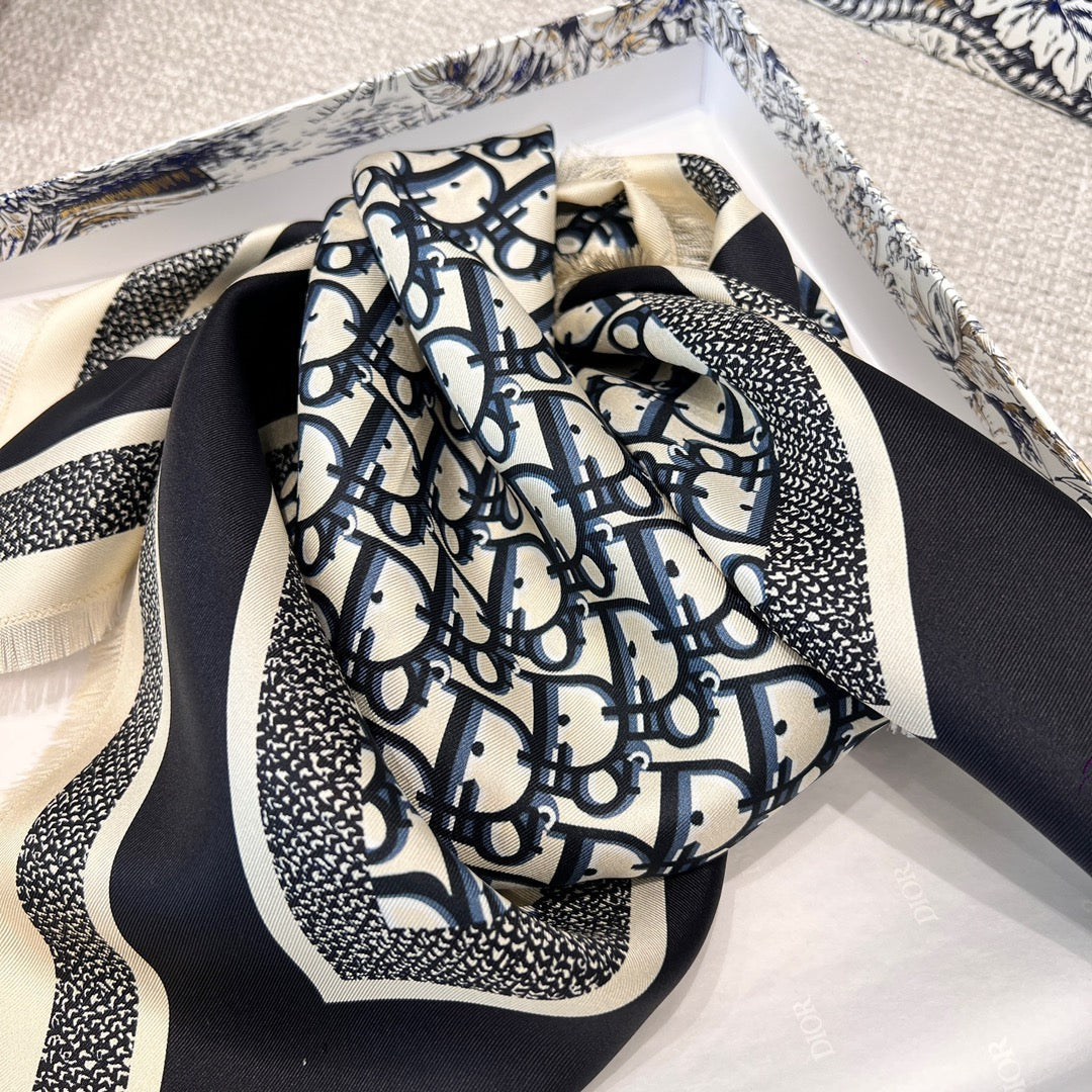 CD SCARVE