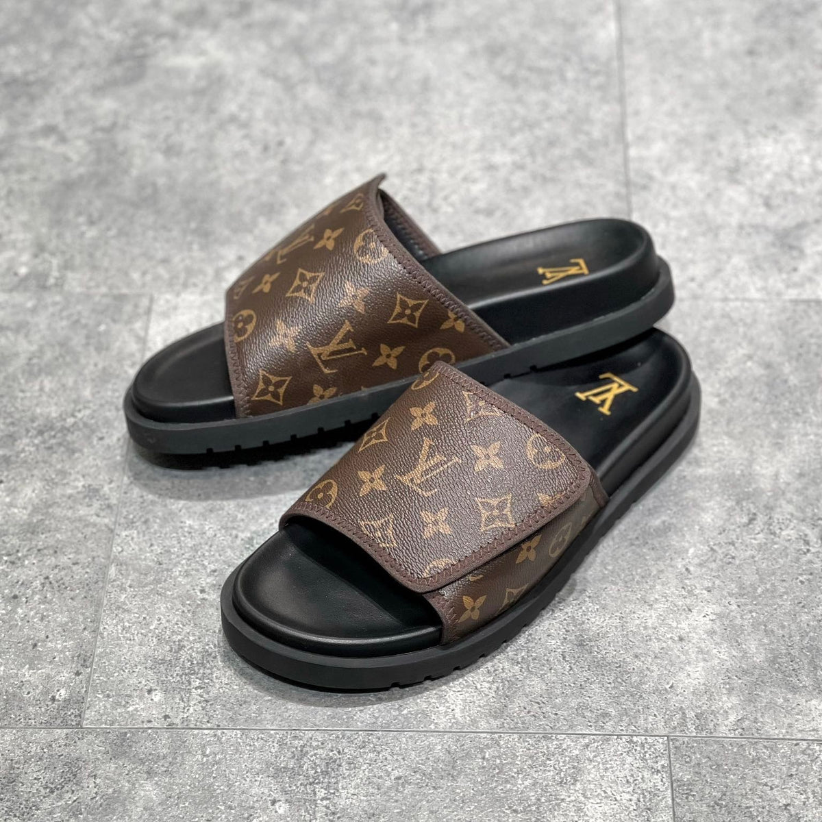 LOU MIAMI MULES