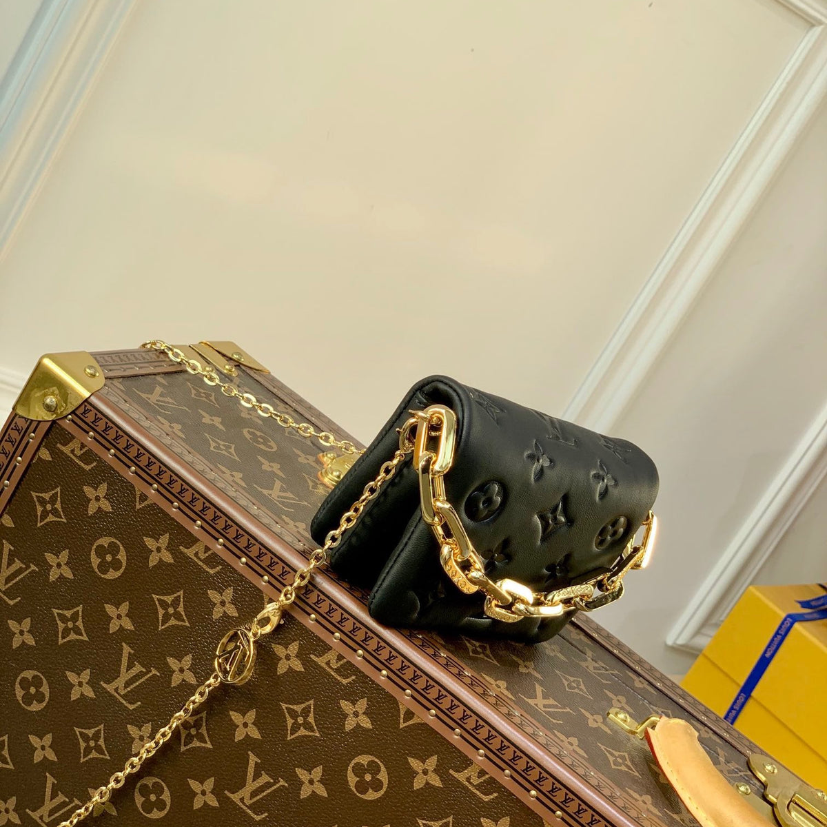 LOU BELTBAG COUSSIN