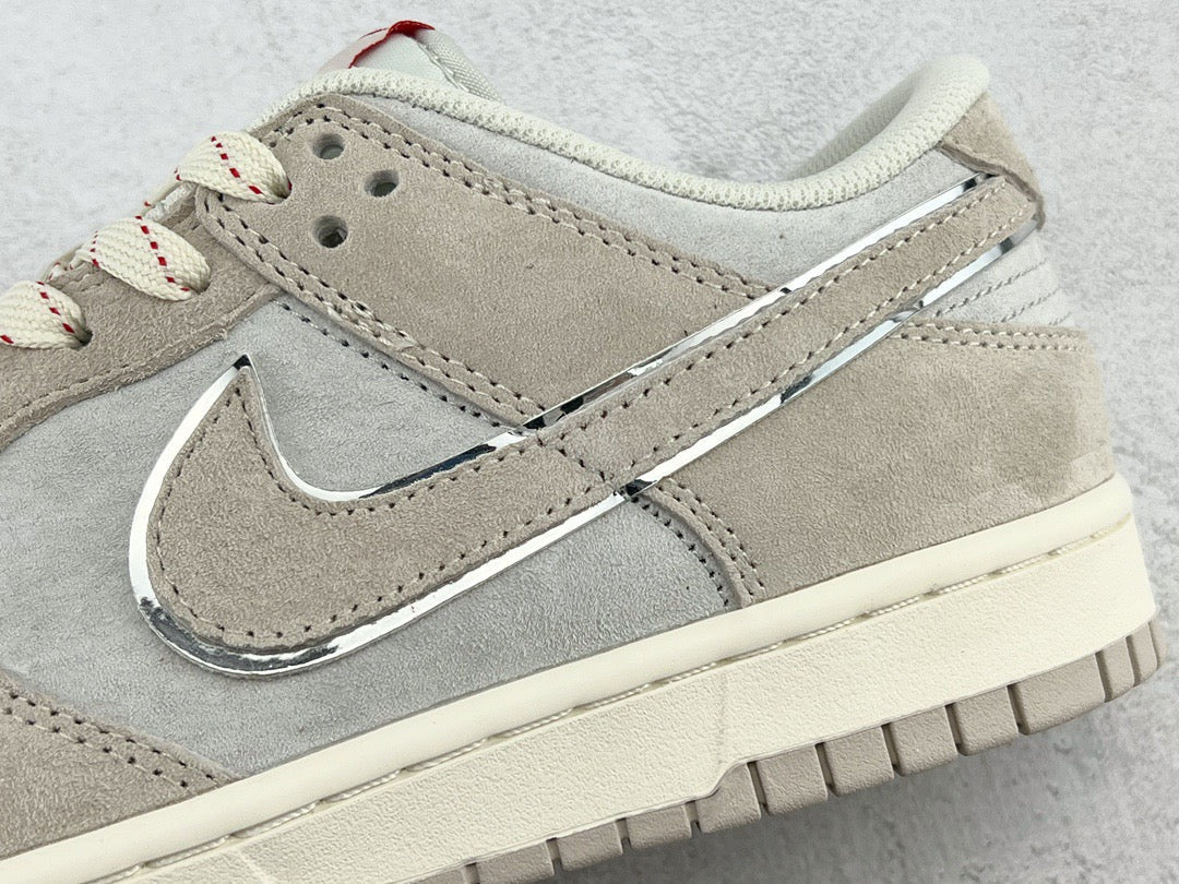 DUNK LOW x OTOMO KATUSHIRO