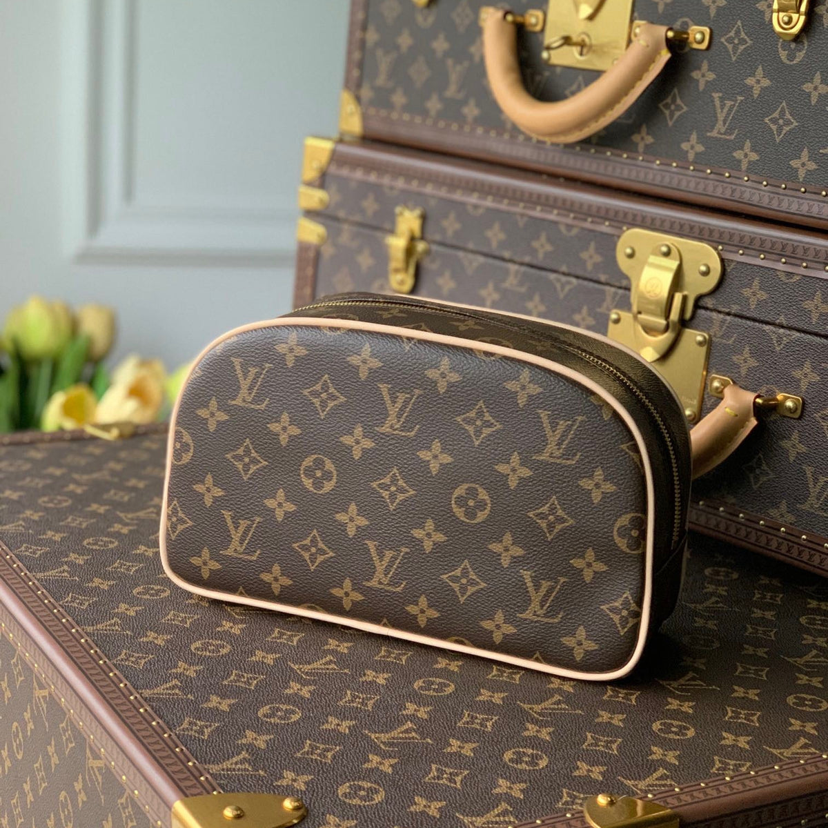 LOU TOILETRY BAG 25