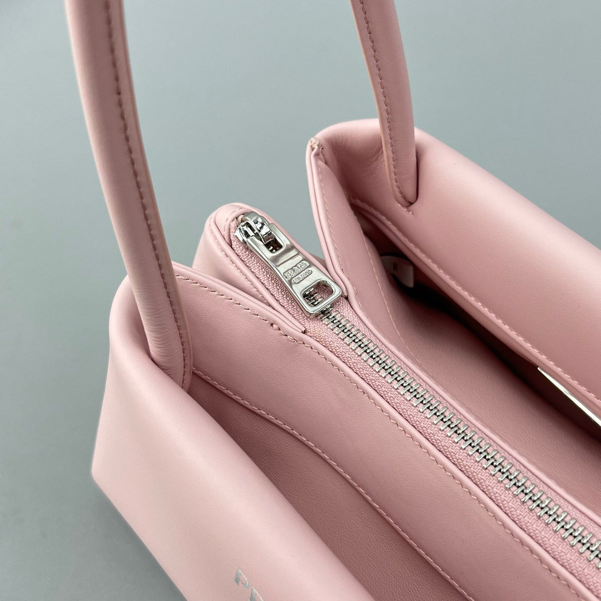 PD SMALL LEATHER BAG
