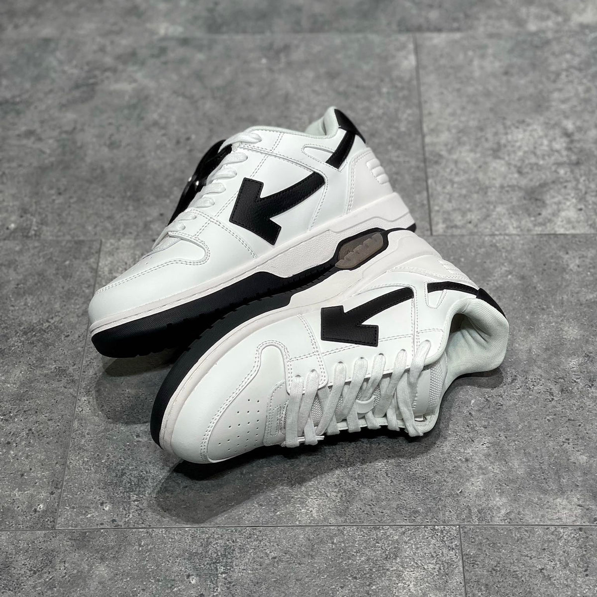 OFF W OUT OF OFFICE SNEAKERS