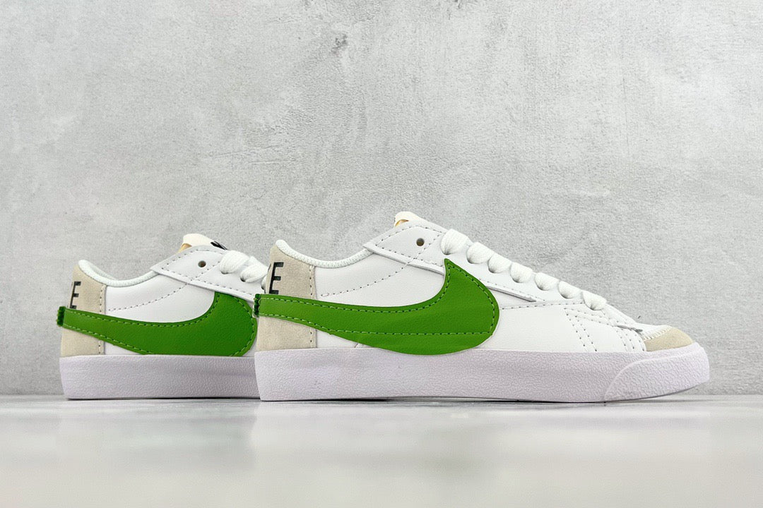 NIKE BLAZER LOW SWOOSH