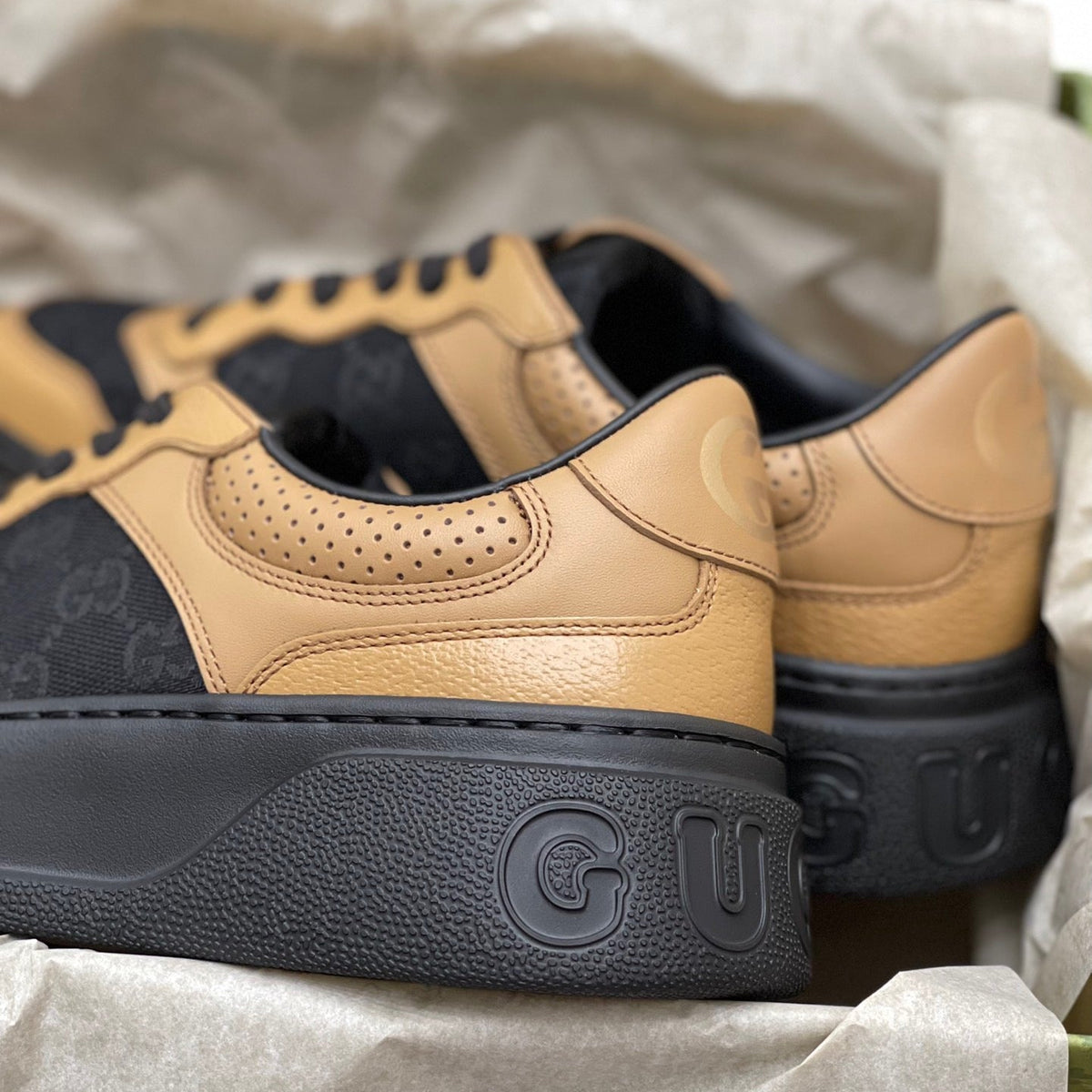 GG SUPREME TRAINERS