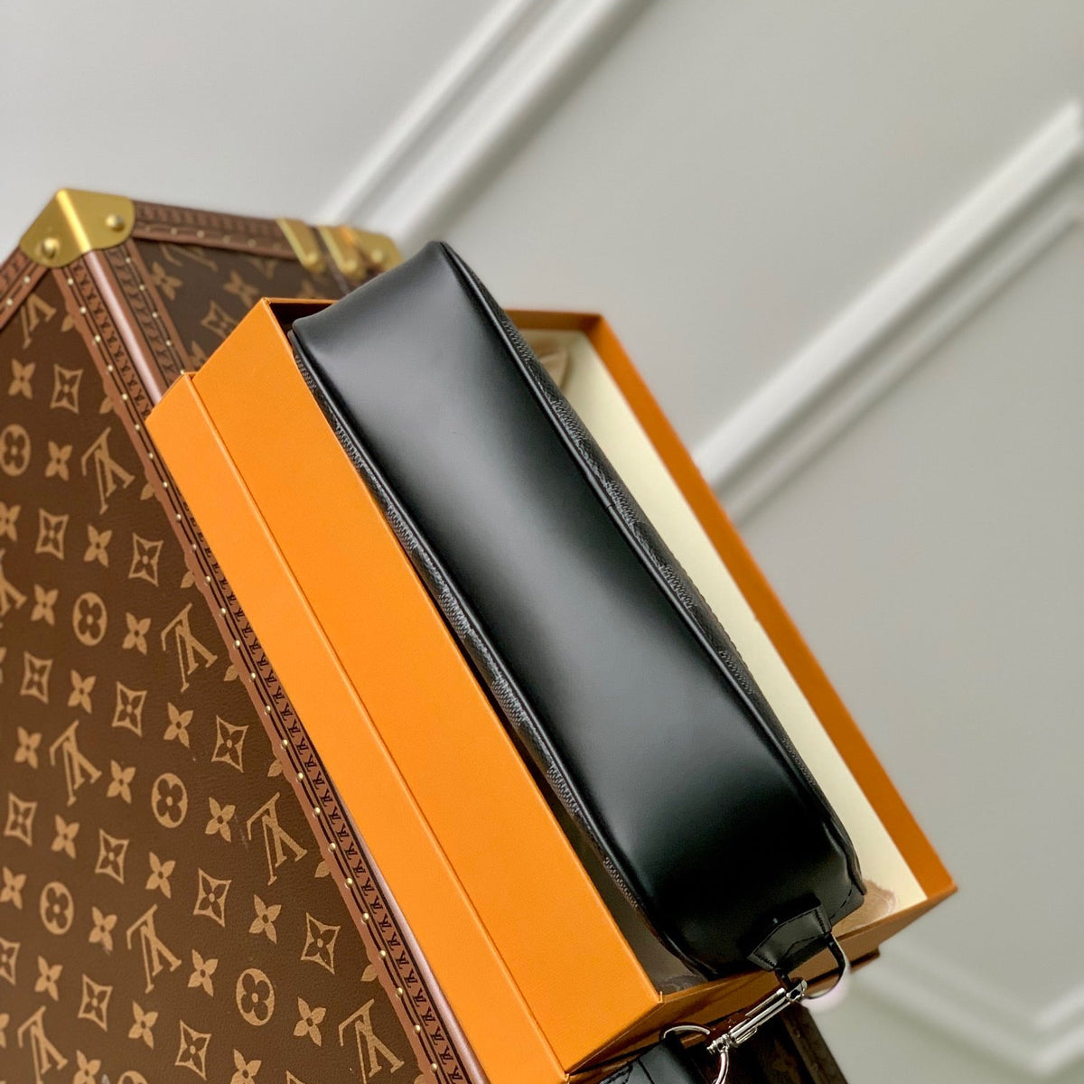 LOU POCHETTE KASAI