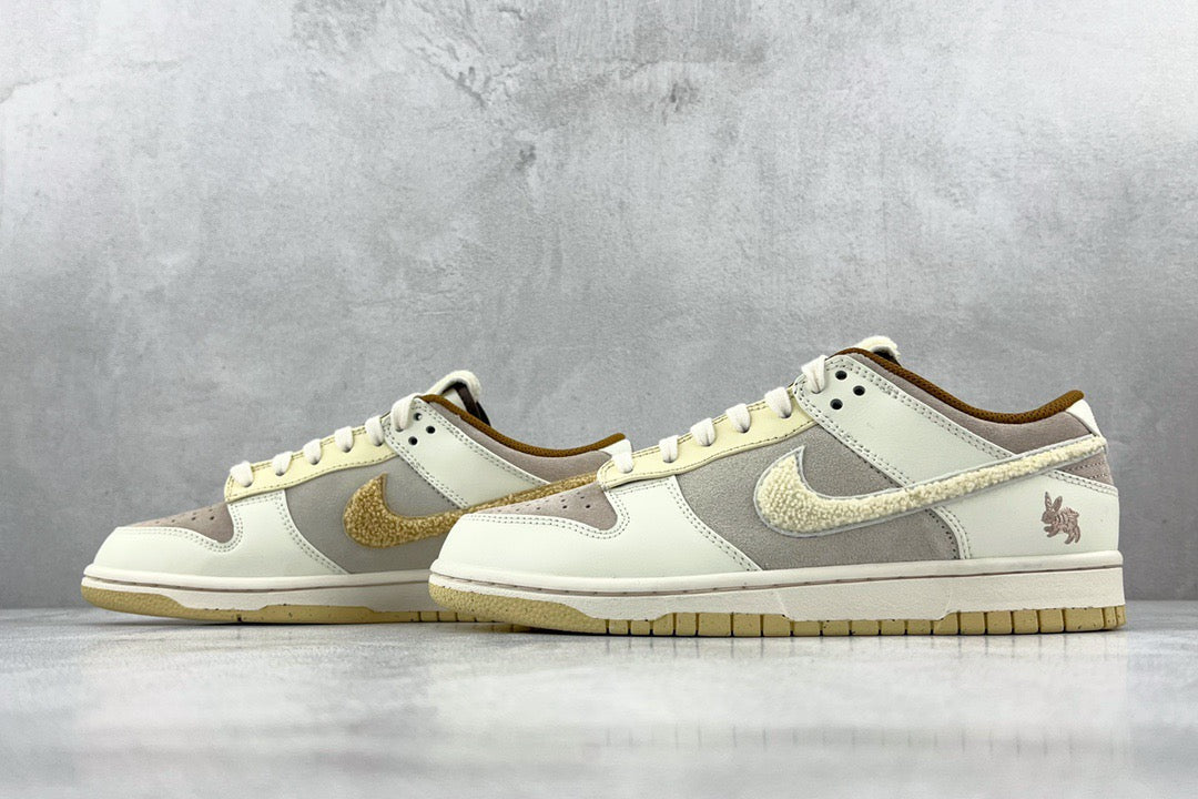 DUNK LOW YEAR OF THE RABBIT